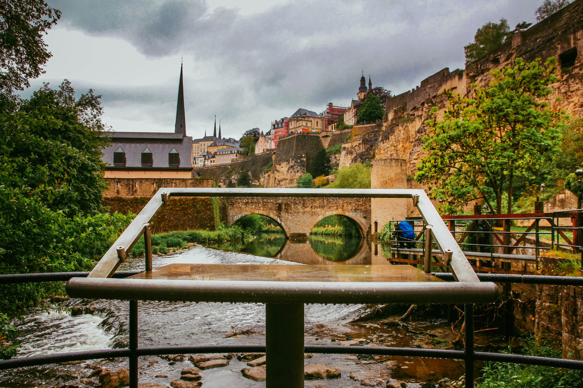 Luxembourg under rain - Alena Kramarenko