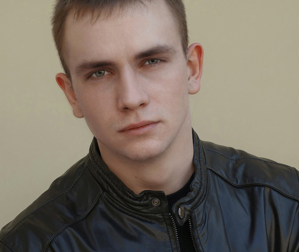 Портрет молодого человека - Евгений Кривошеев