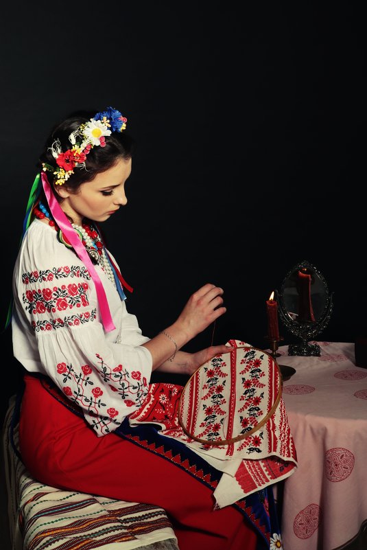 Украинская девушка, Оксана из Вечеров на хуторе близ Диканьки - Светлана Курцева