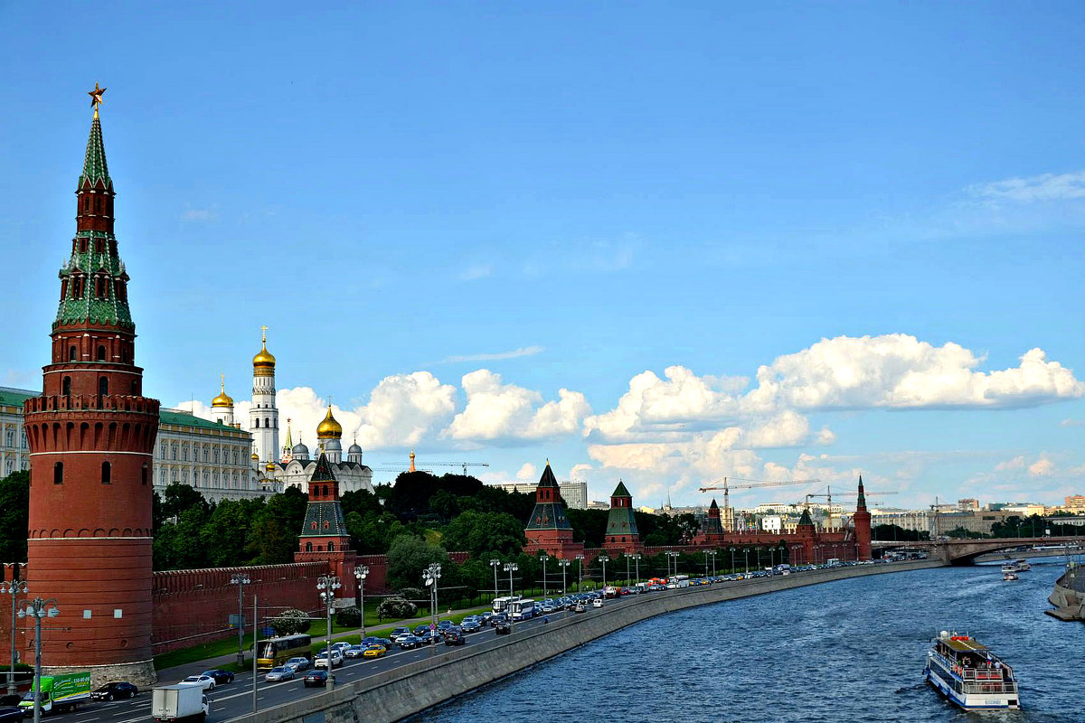 Москва, как много в этом слове... - Михаил Столяров