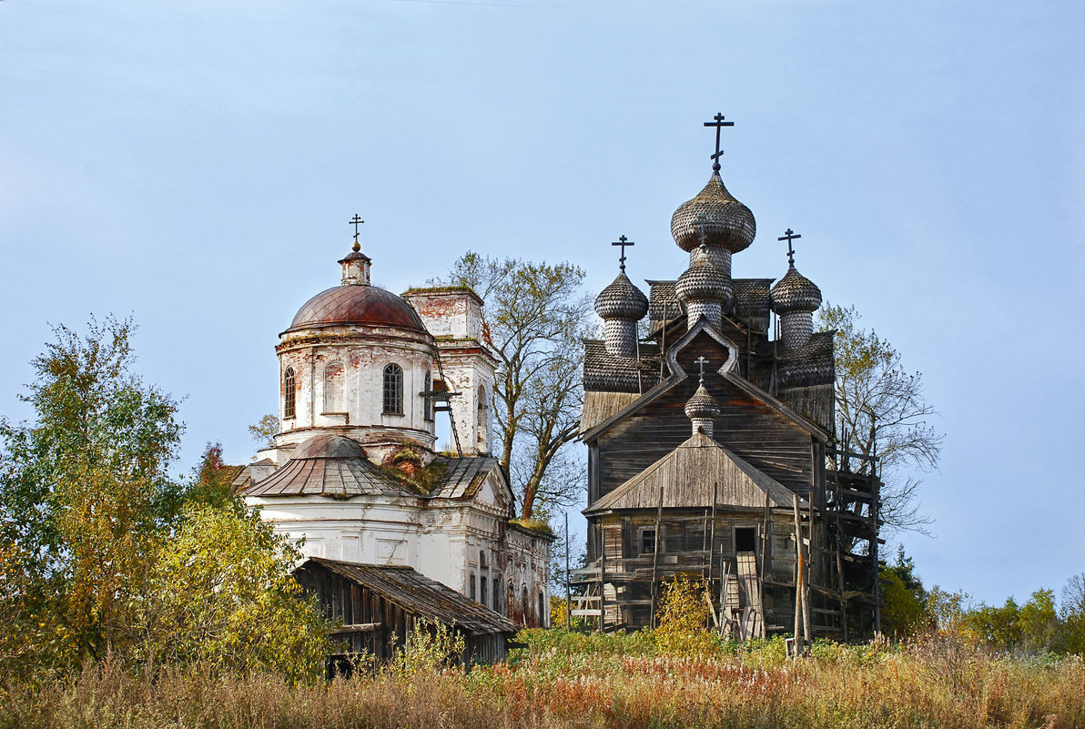 Две церкви - Мария Кривошеина