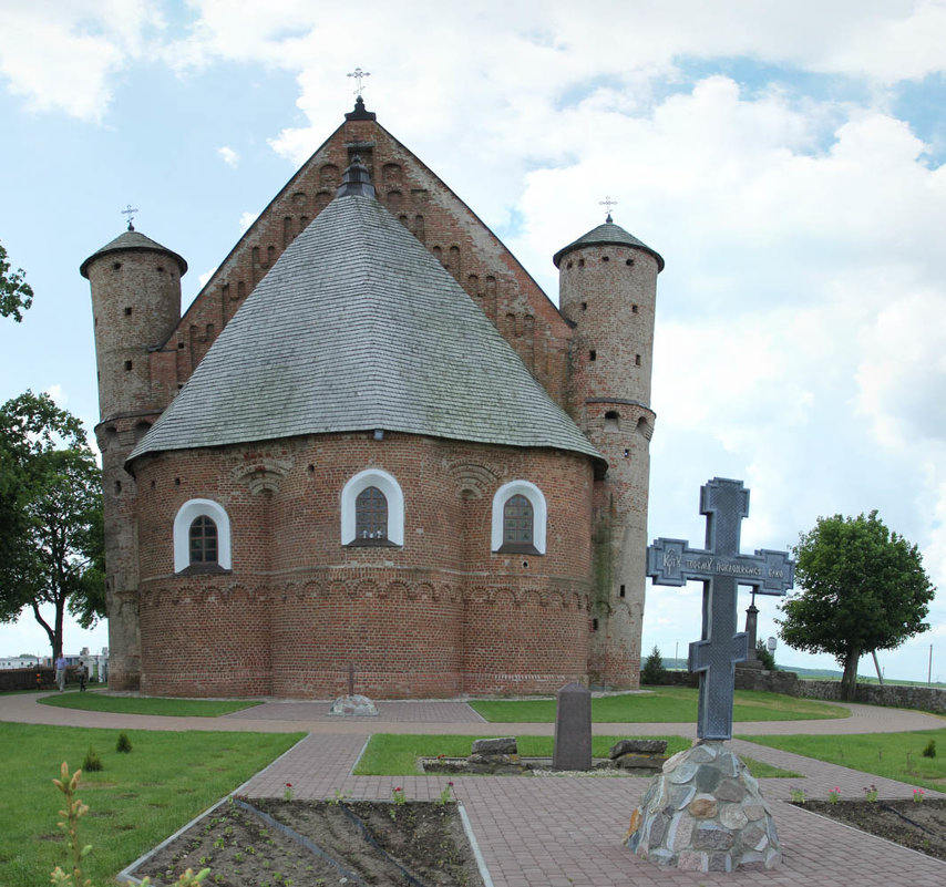 Сынковичи. Церковь-крепость Св. Михаила Архангела, XVI в. - Nonna 