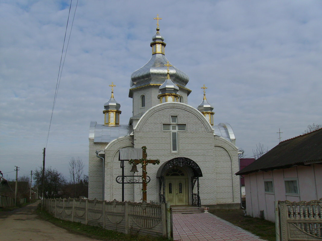 Православный  храм  в  Богородчанах - Андрей  Васильевич Коляскин