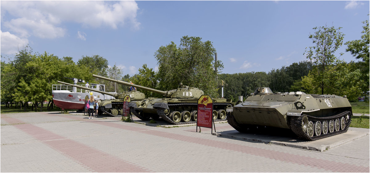 Танки в городе - Александр Ширяев