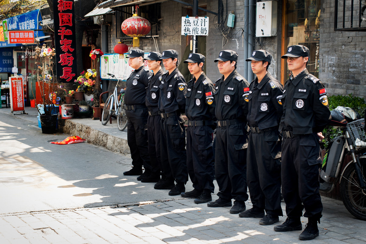 Полиция Китая на утреннем построении - Игнат Веселов