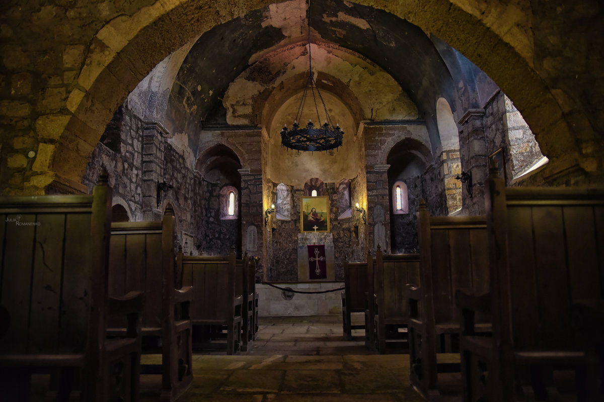 Старая Армянская церковь.. Феодосия.. - Юлия Романенко