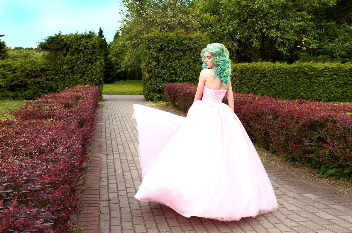 Emerald Princess - Sandra Snow