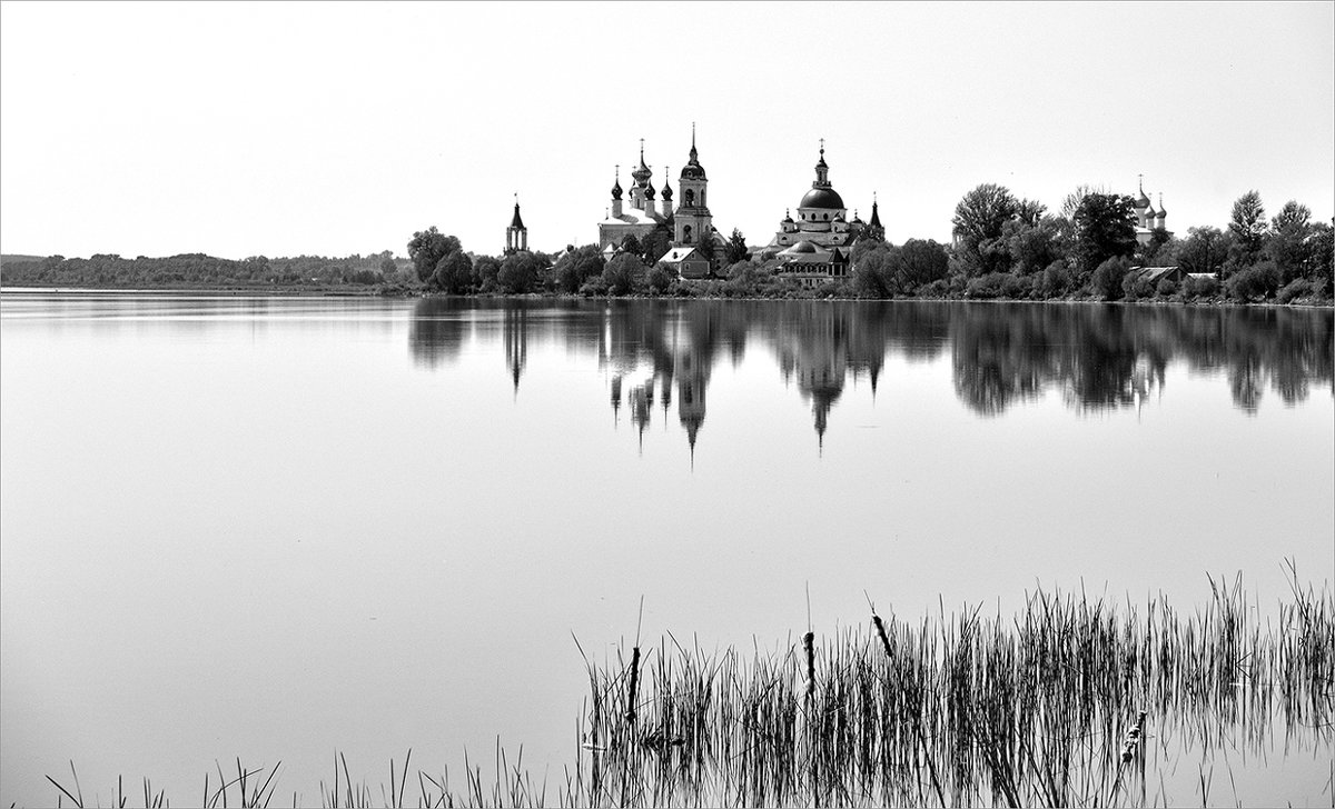 Берег старого монастыря - Николай Белавин