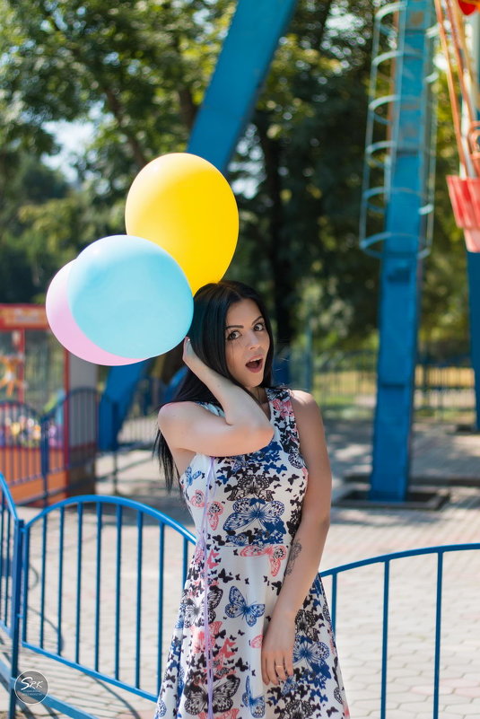 Девушка с шарами. Фотограф в Белгороде. Семейный фотограф Руслан Кокорев. - Руслан Кокорев