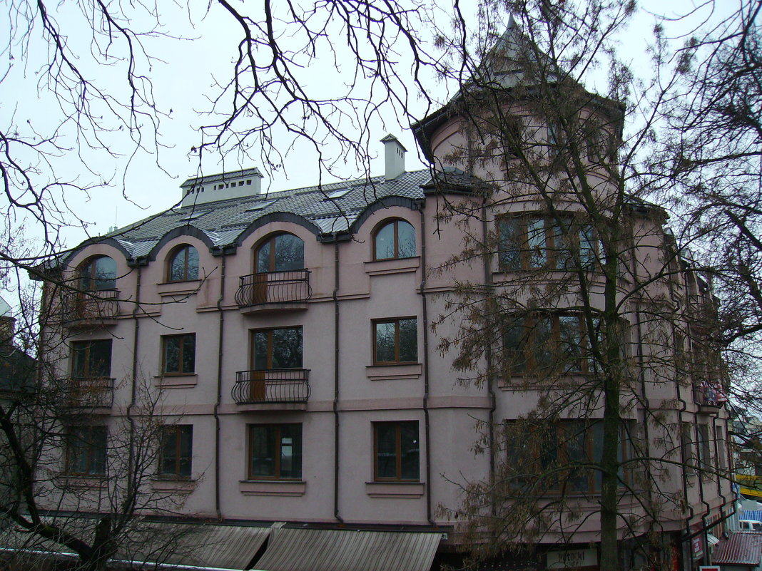 Офисное  здание   в   Ивано - Франковске - Андрей  Васильевич Коляскин