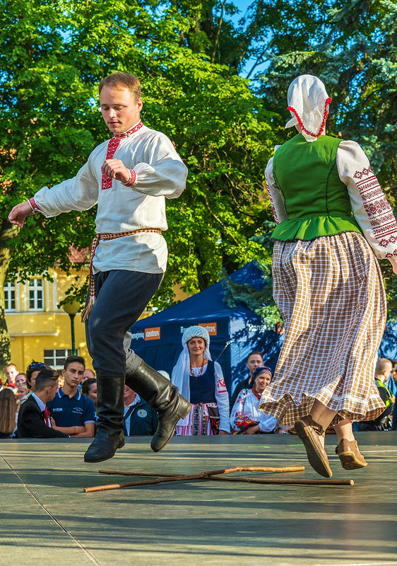 Старинный белорусский народный танец - Леонид Соболев