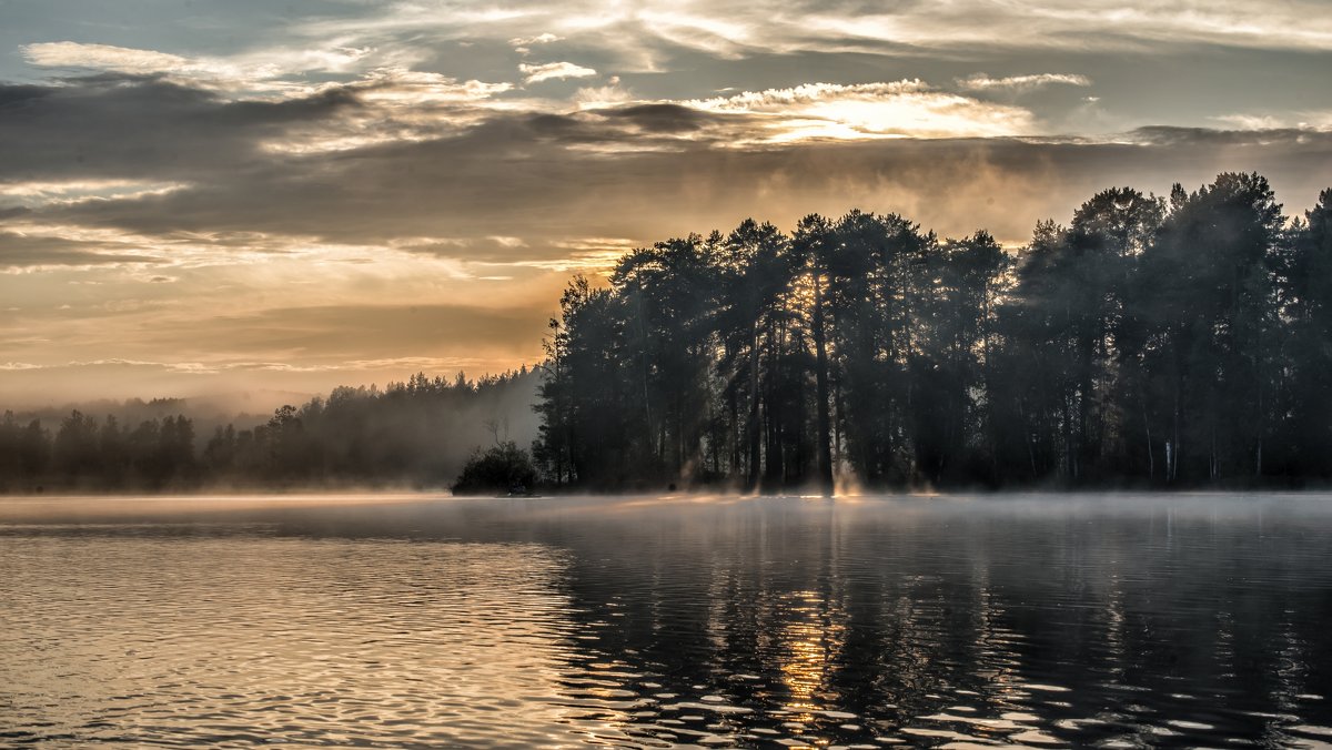 Evening fog on the lake - Dmitry Ozersky