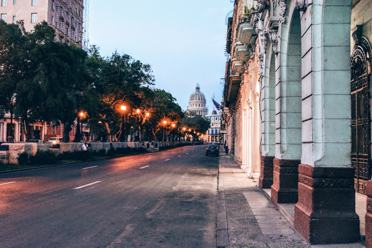 Prado street, Havana - Arman S