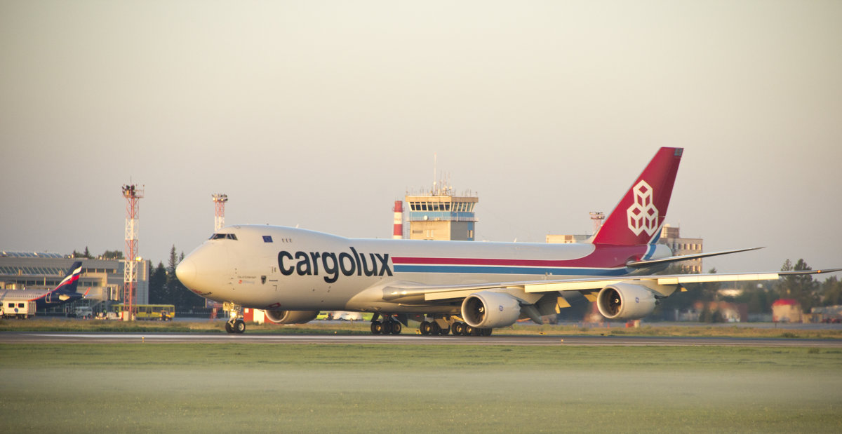 Посадка Cargolux - Ирина 