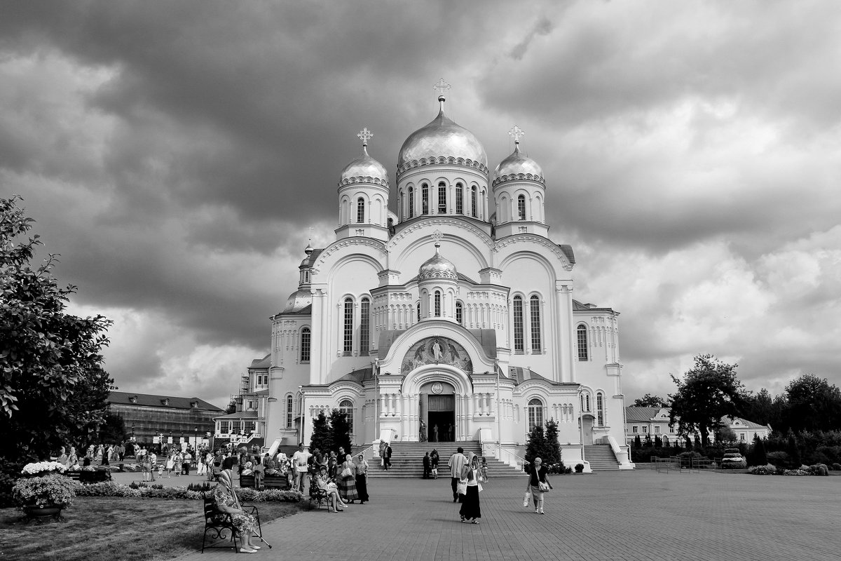 ЗОВУТ К СЕБЕ КОЛОКОЛА - Наталья Маркелова