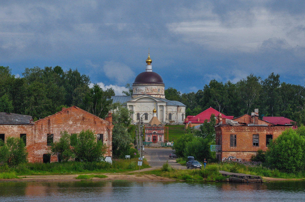 Церковь на берегу Волги - Сергей Тагиров