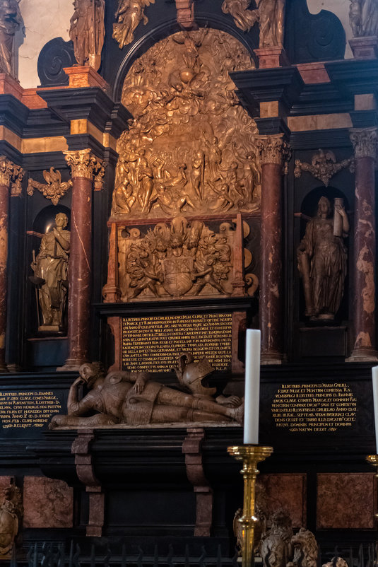 St. Lambertus Kirche Düsseldorf, Altstadt - Witalij Loewin