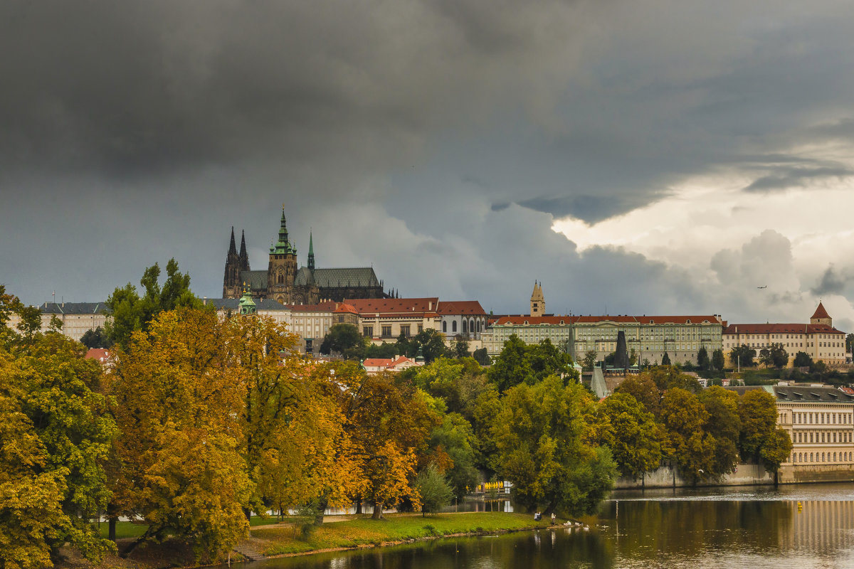 Prague - Павел Коротун