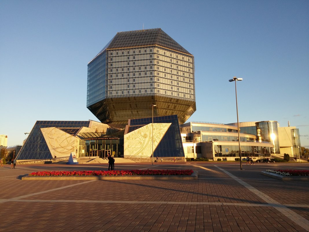 Национальная библиотека в Республике Беларусь - Юлия 