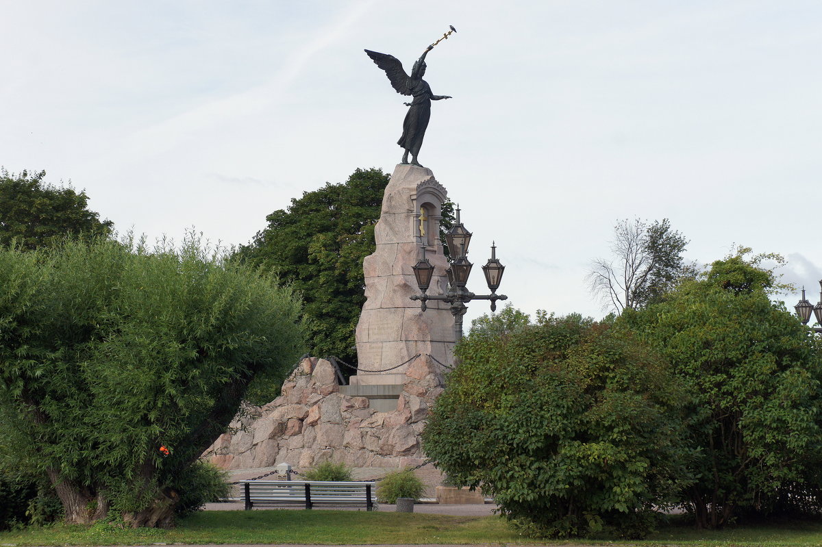 Памятник, установленный в память о русском броненосце "Русалка" погибшем 7.09.1893 - Елена Павлова (Смолова)