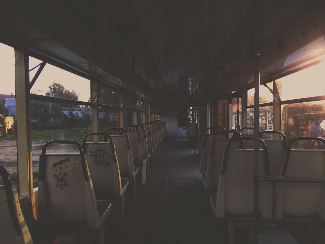 Night tram - Alexandr Sokolov