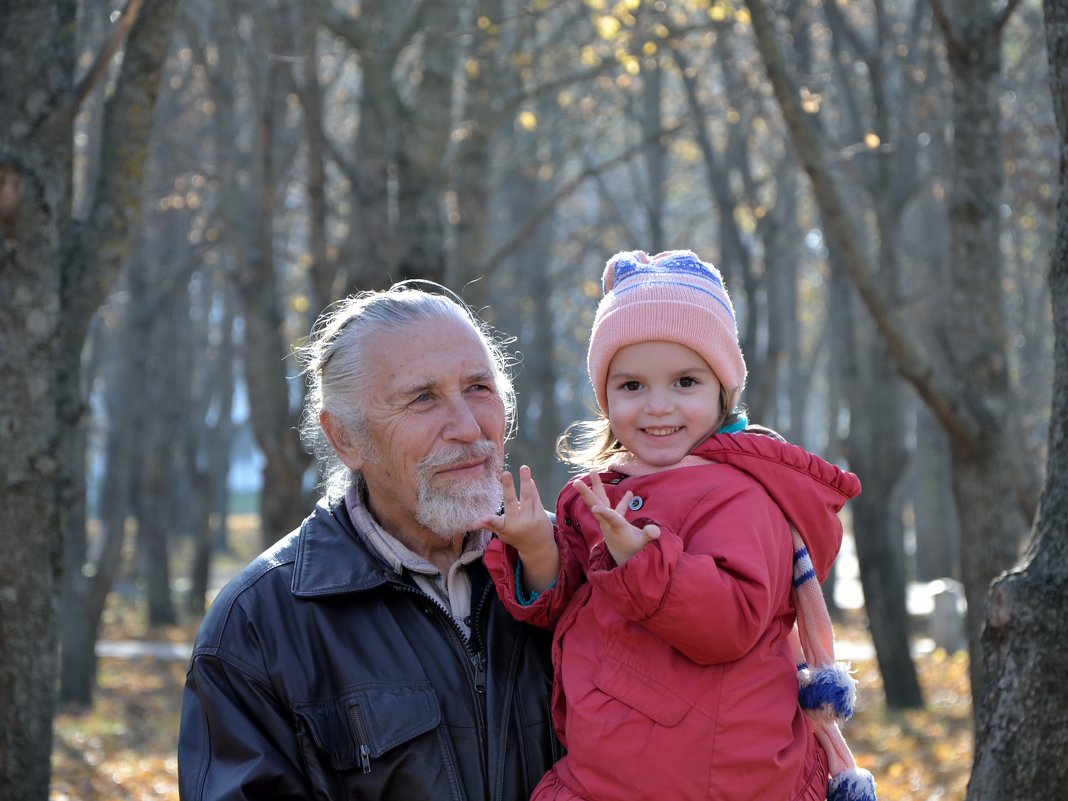 на прогулке с дедушкой - Мария Климова