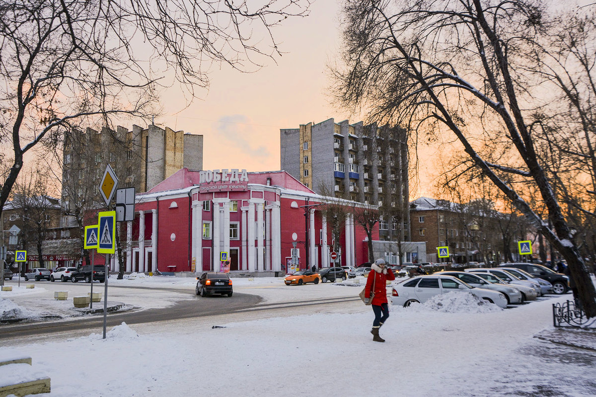 Зимний закат в городе - юрий Амосов