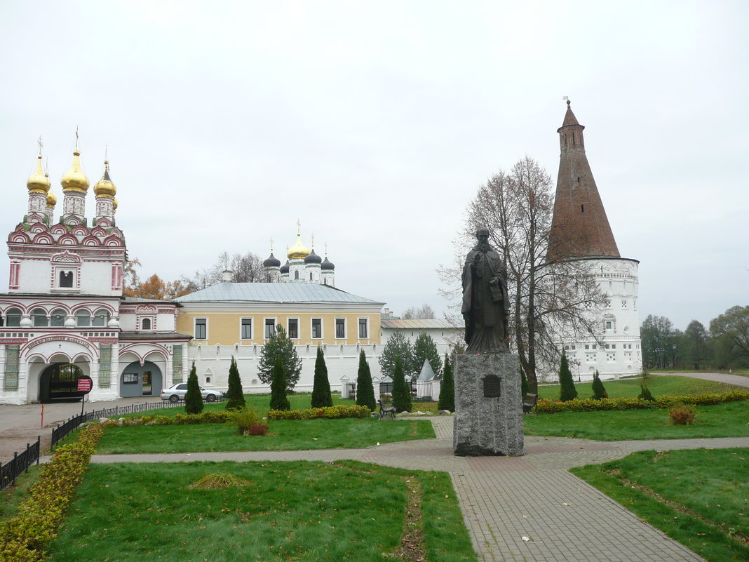 Иосифов-Волоцкий мужской монастырь - Виктор 
