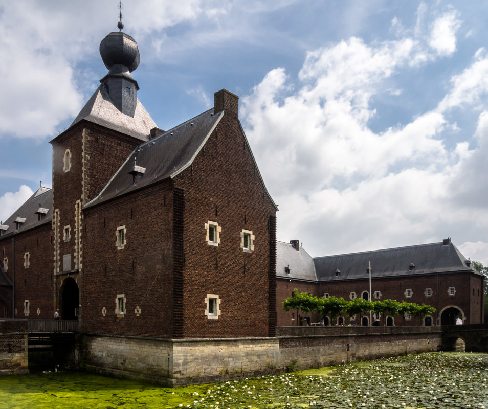 Замок Хунсбурк,  Голландия, - Witalij Loewin