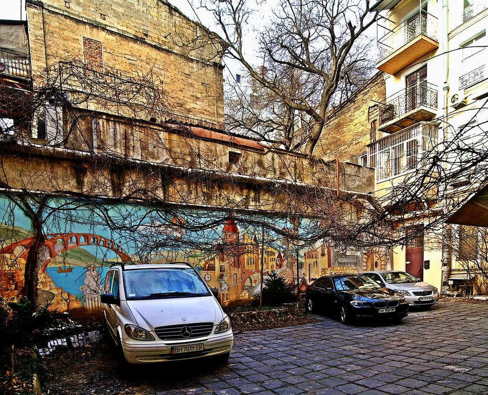 а у нас во дворе... - Александр Корчемный