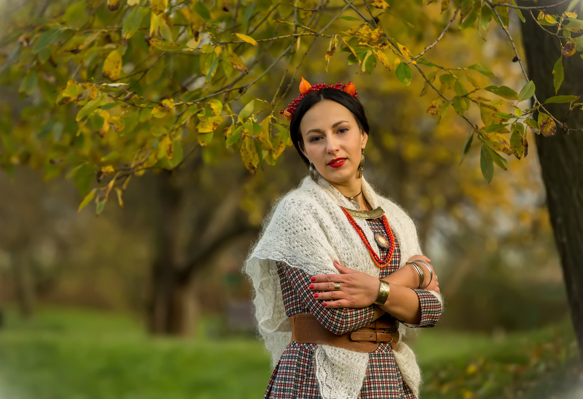 Осенний портрет в парке - Сергей Мягченков