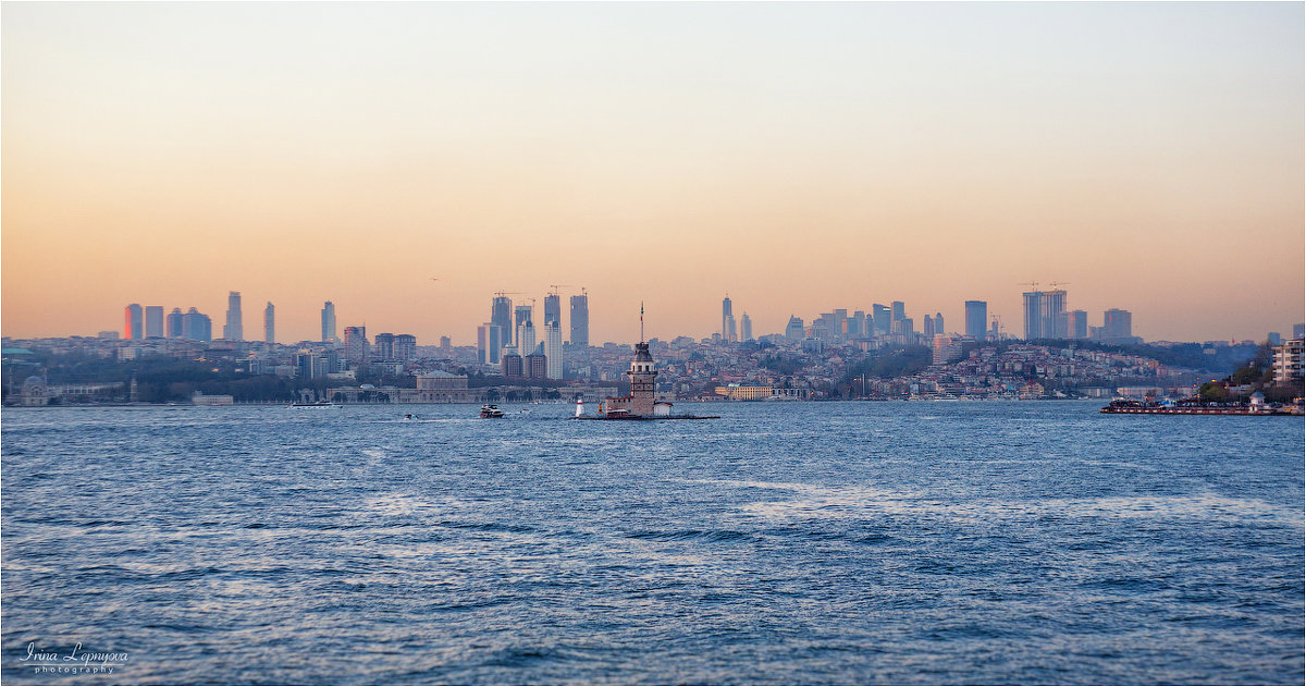 Вечерний Стамбул с воды и Девичья башня - Ирина Лепнёва