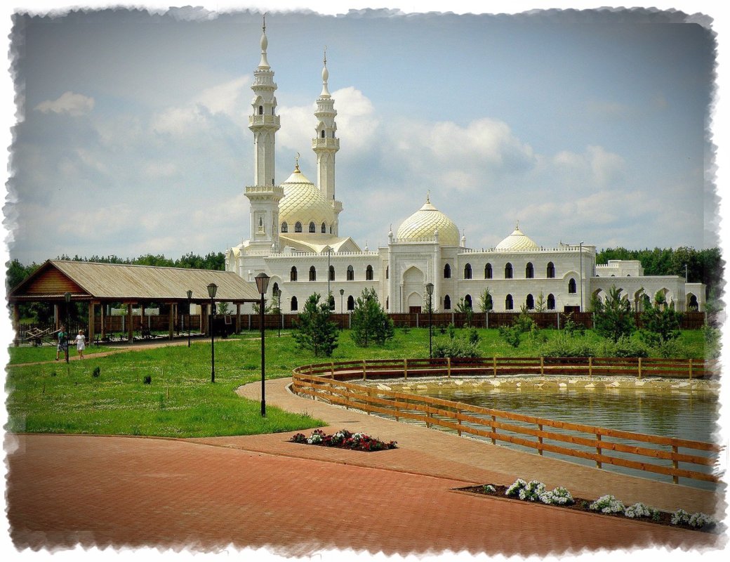 Соборная белая мечеть... - Андрей Головкин