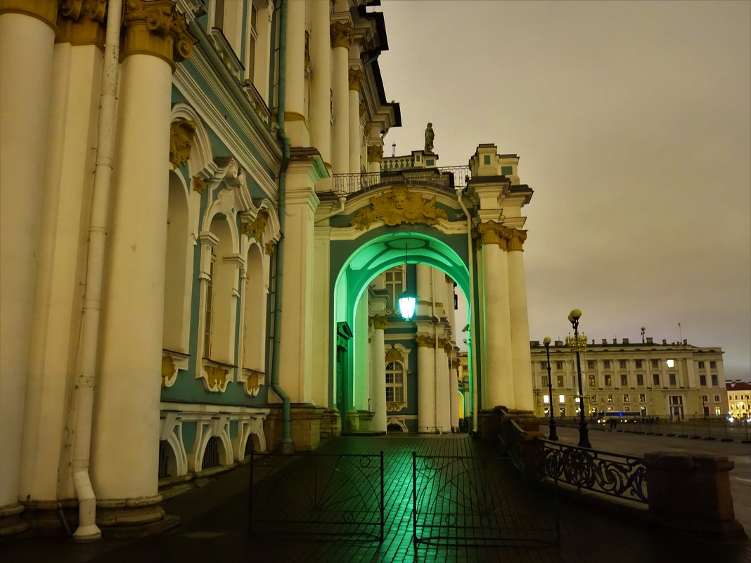 Зелёный фонарь Зимнего дворца... - Sergey Gordoff