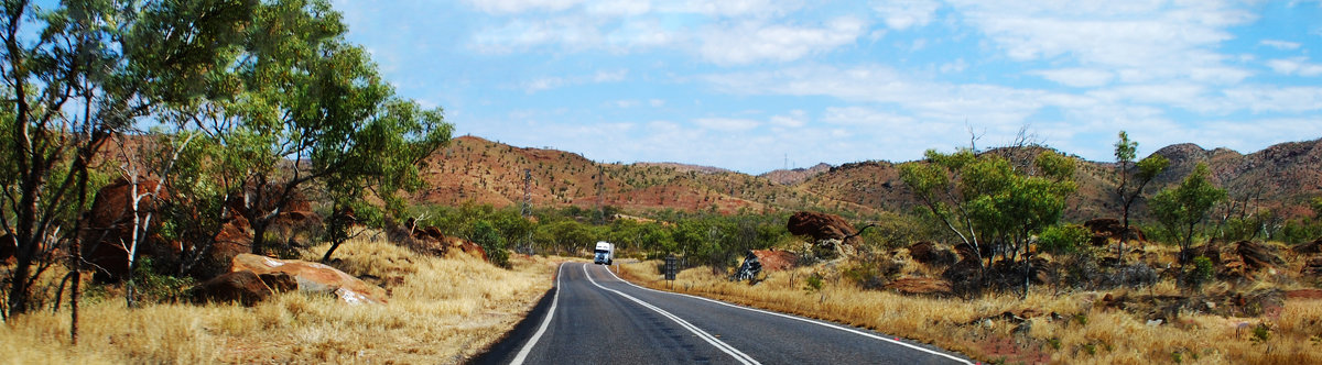 Дорога к центру Австралии, на красную землю. - Лара Гамильтон