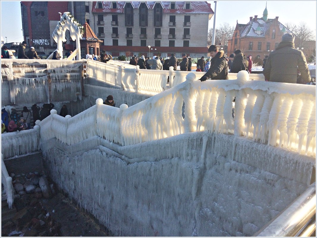 Спуск к морю после шторма и мороза. - Валерия Комова