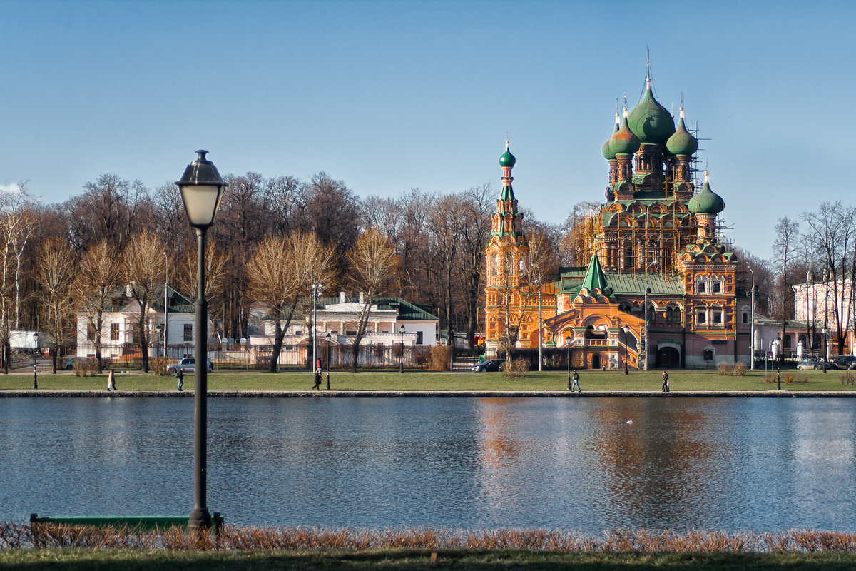 Храм Живоначальной Троицы в Москве Останкино