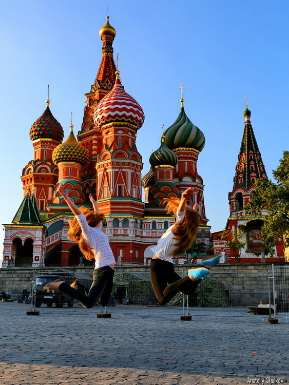 Москва, цвет Рыжий - Анатолий Шулков