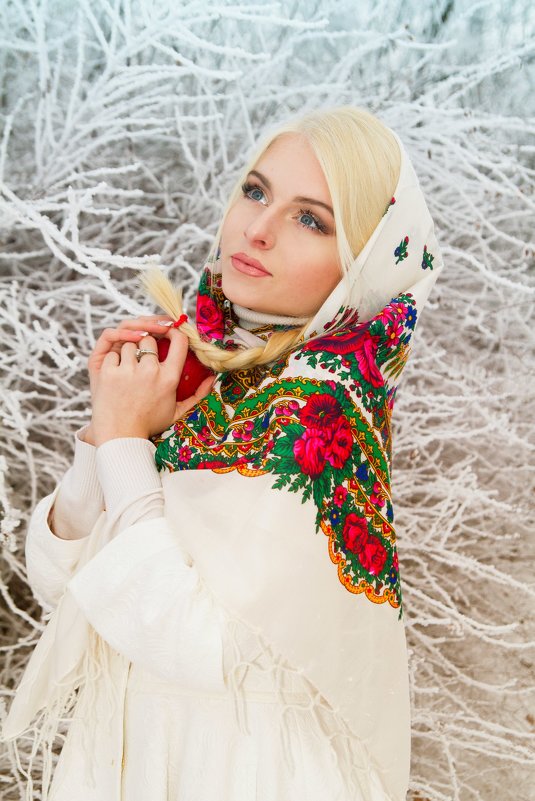 Зимняя русская красавица - Julia Volkova
