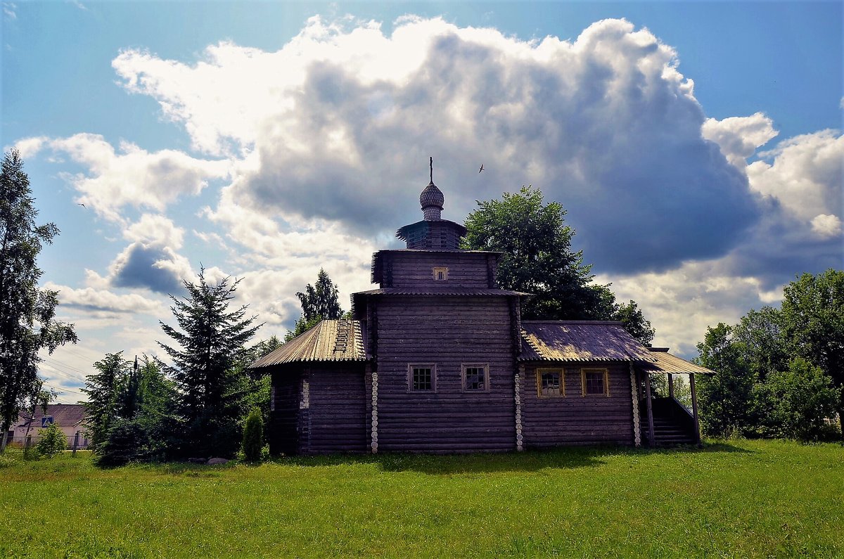 Домовая церковь в честь святого Александра Невского... - Sergey Gordoff