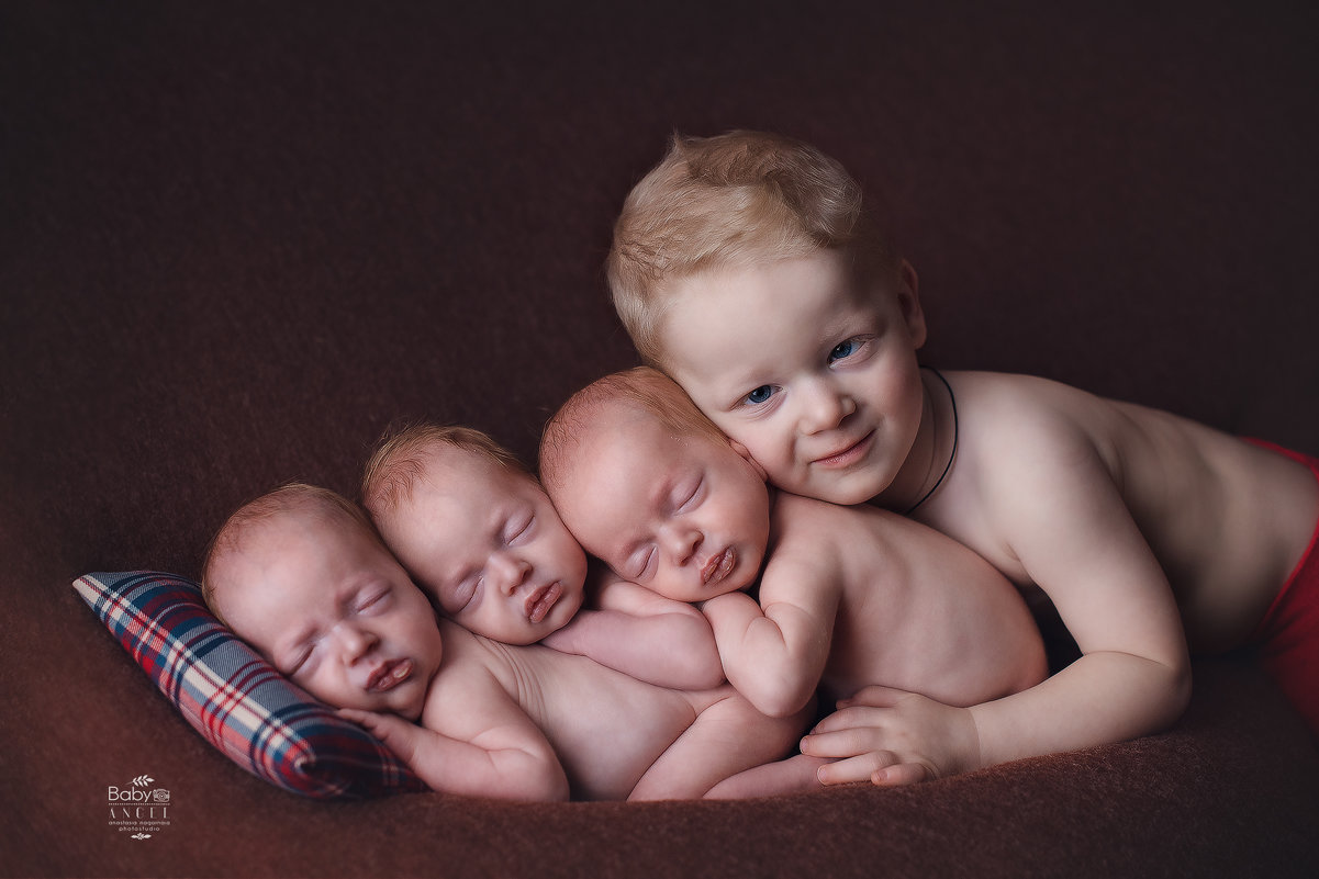 Triplets and older brother. - Анастасия Нагорная