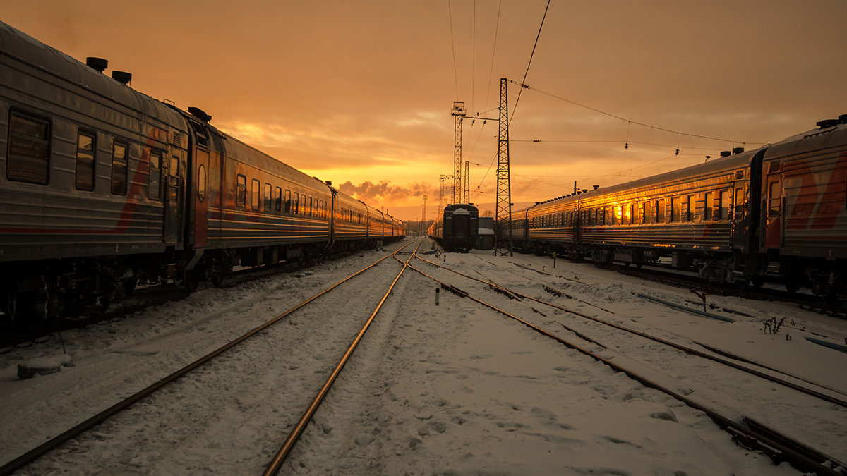 теплый закат вокзала - Евгений 