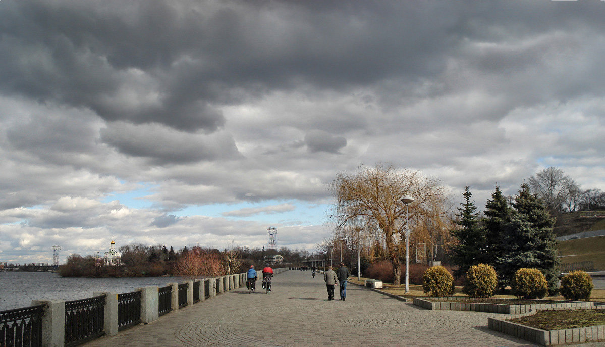 Днепропетровск, набережная - Татьяна Найдёнова