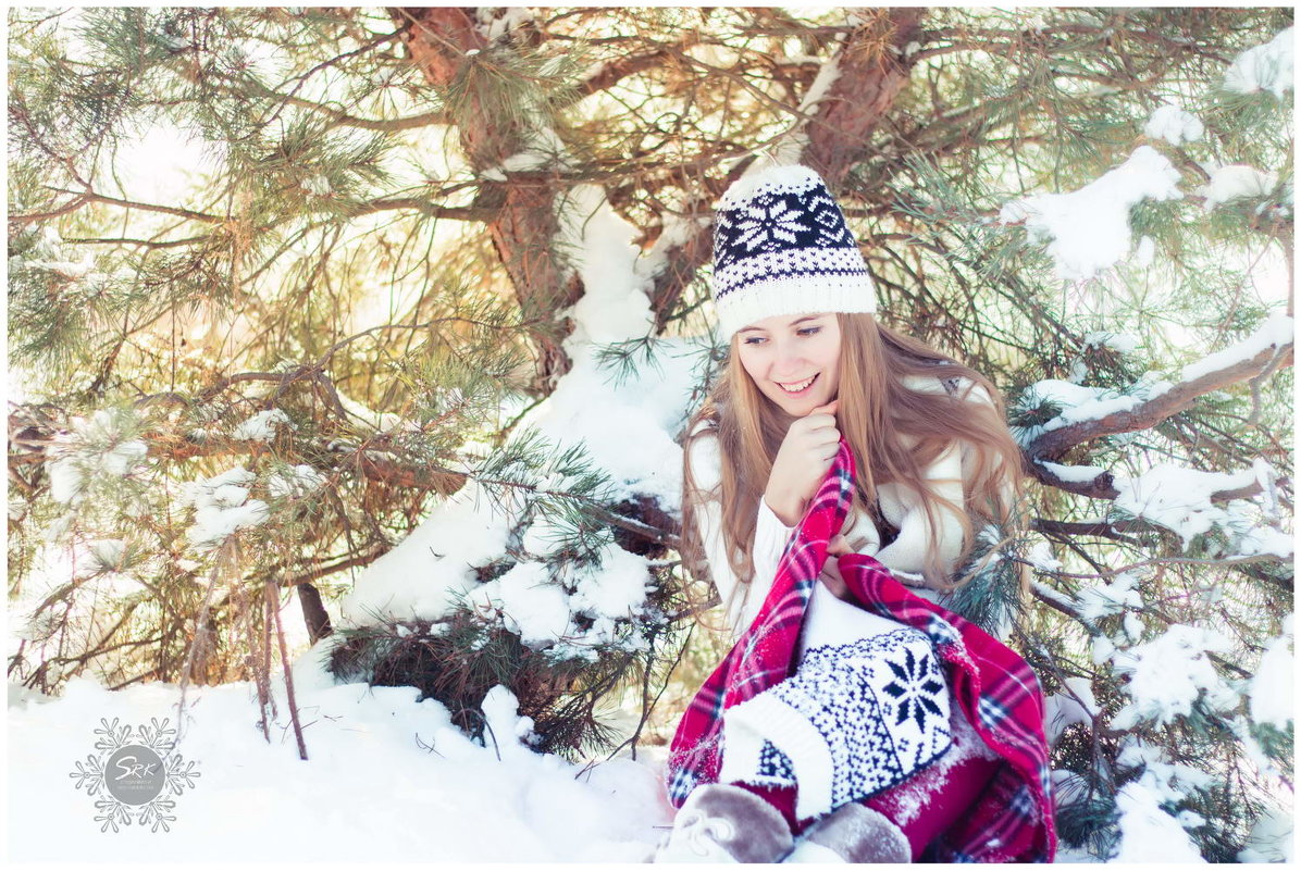 Морозко. Девушка в зимнем лесу. Фотограф Руслан Кокорев. - Руслан Кокорев