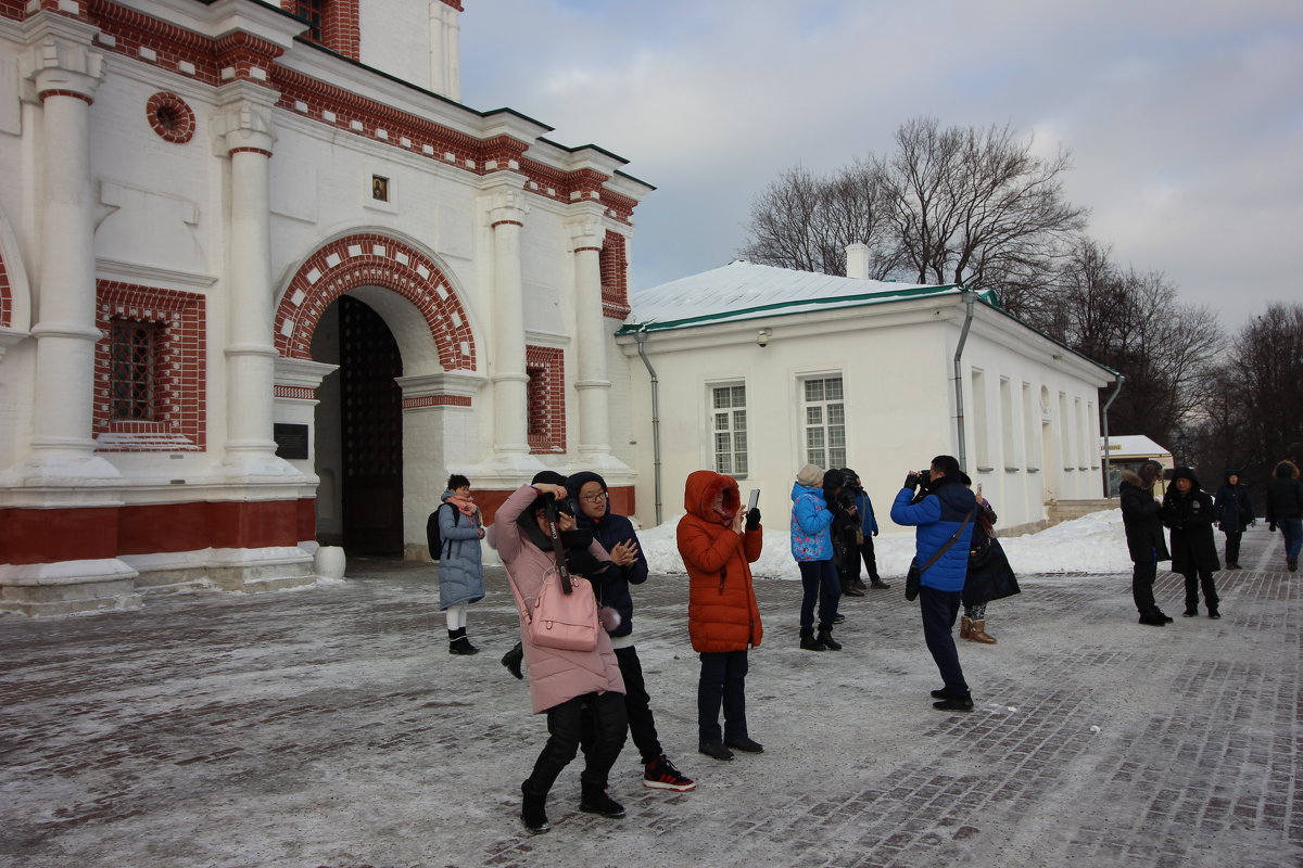 Китайским  туристам  мороз  не страшен ! - Виталий Селиванов 