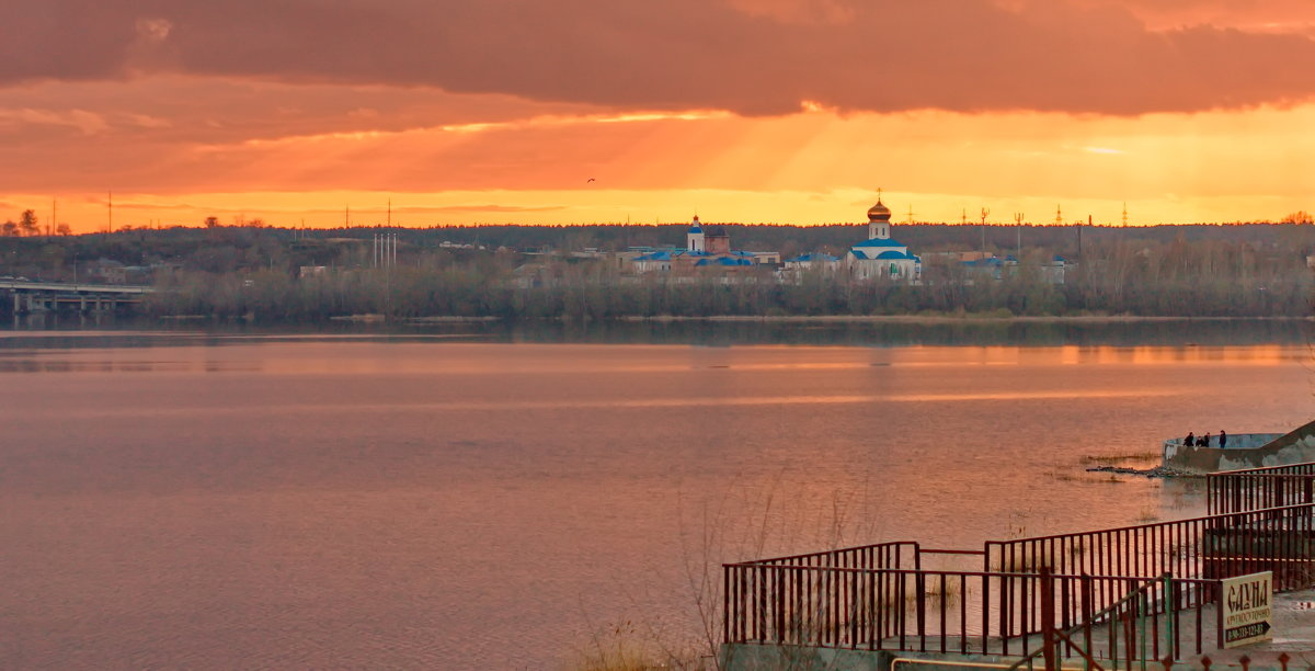 Закат над городом - berckut 1000