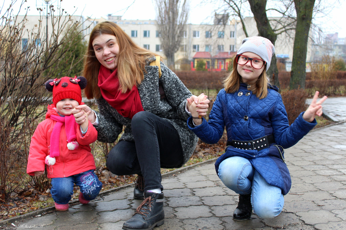 Катрин с племяшками - Анна Шишалова