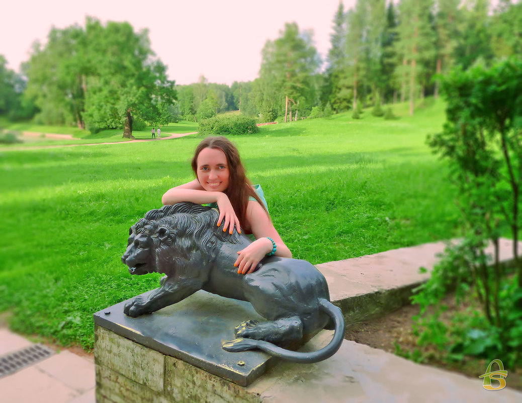 Я со львом в Павловском парке :) - Анастасия Белякова