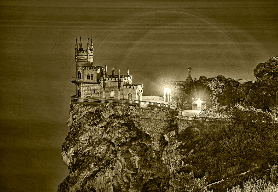 Известный замок ночью - Александр Метт