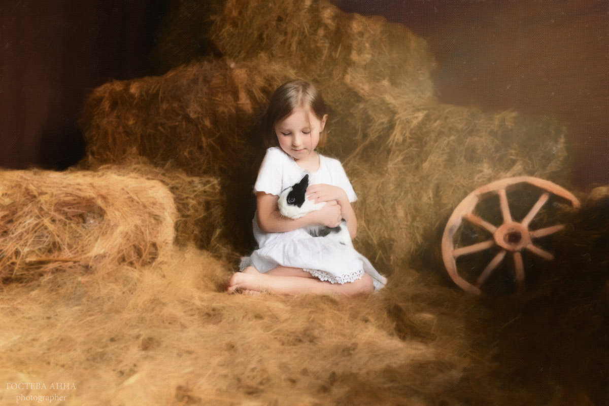 Девочка с кроликом - Анна Гостева